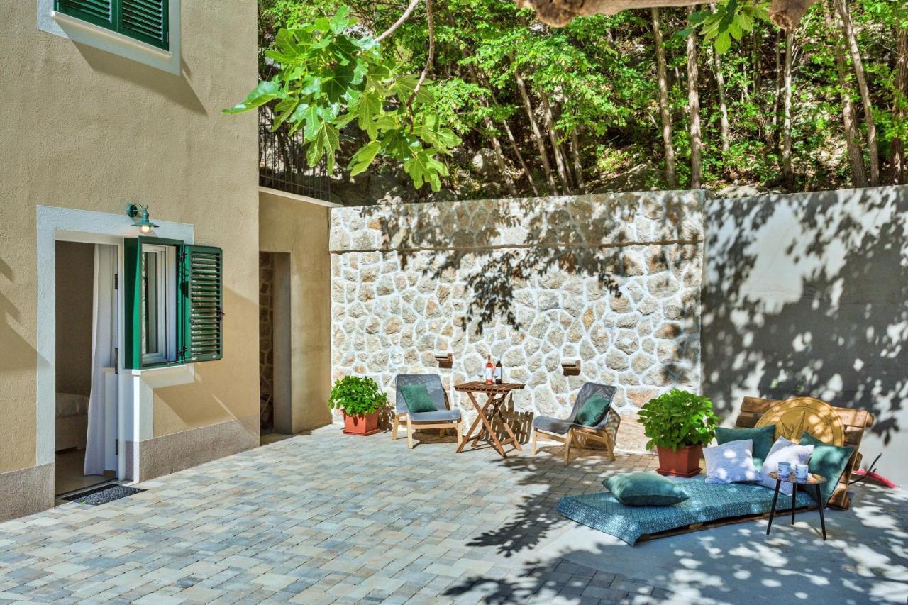 Apartments Ivica Омиш Экстерьер фото