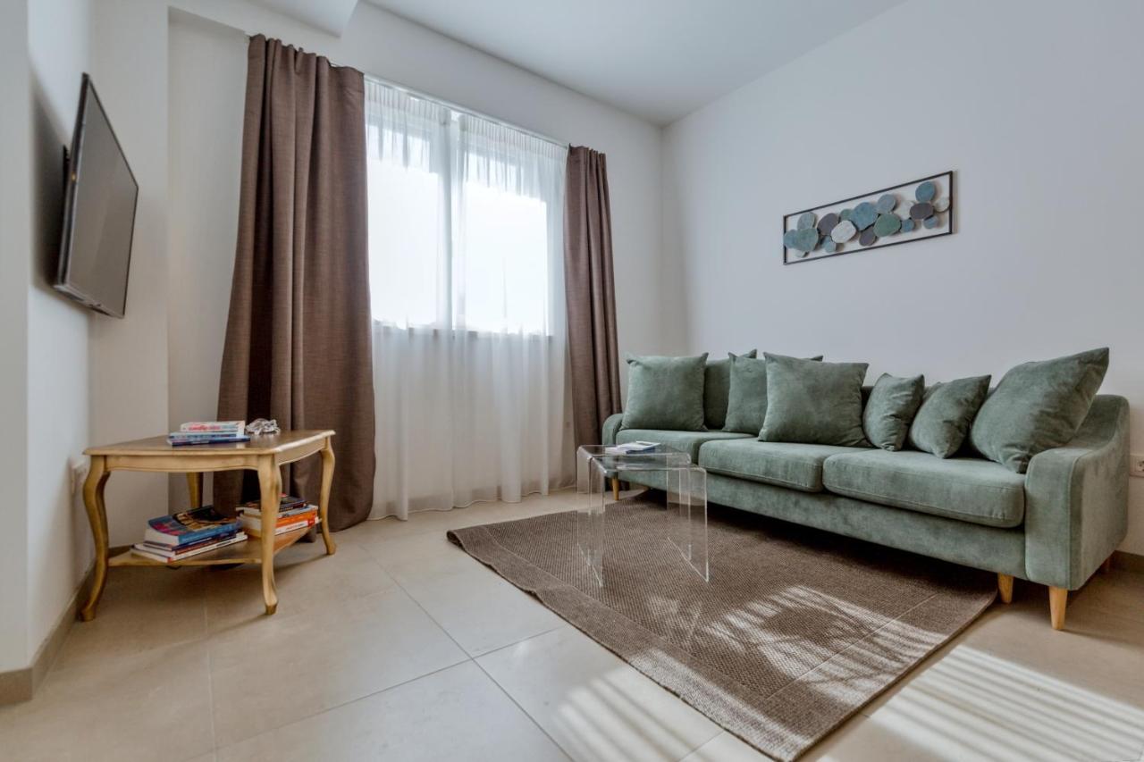 Apartments Ivica Омиш Экстерьер фото